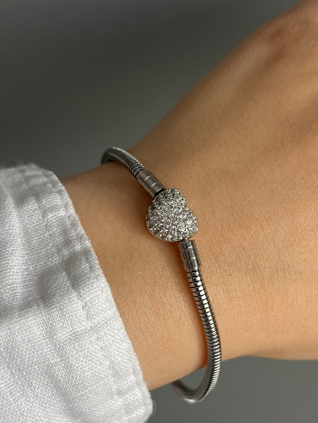 PNDR Marka Model Pave Taşlı Charm Bileklik