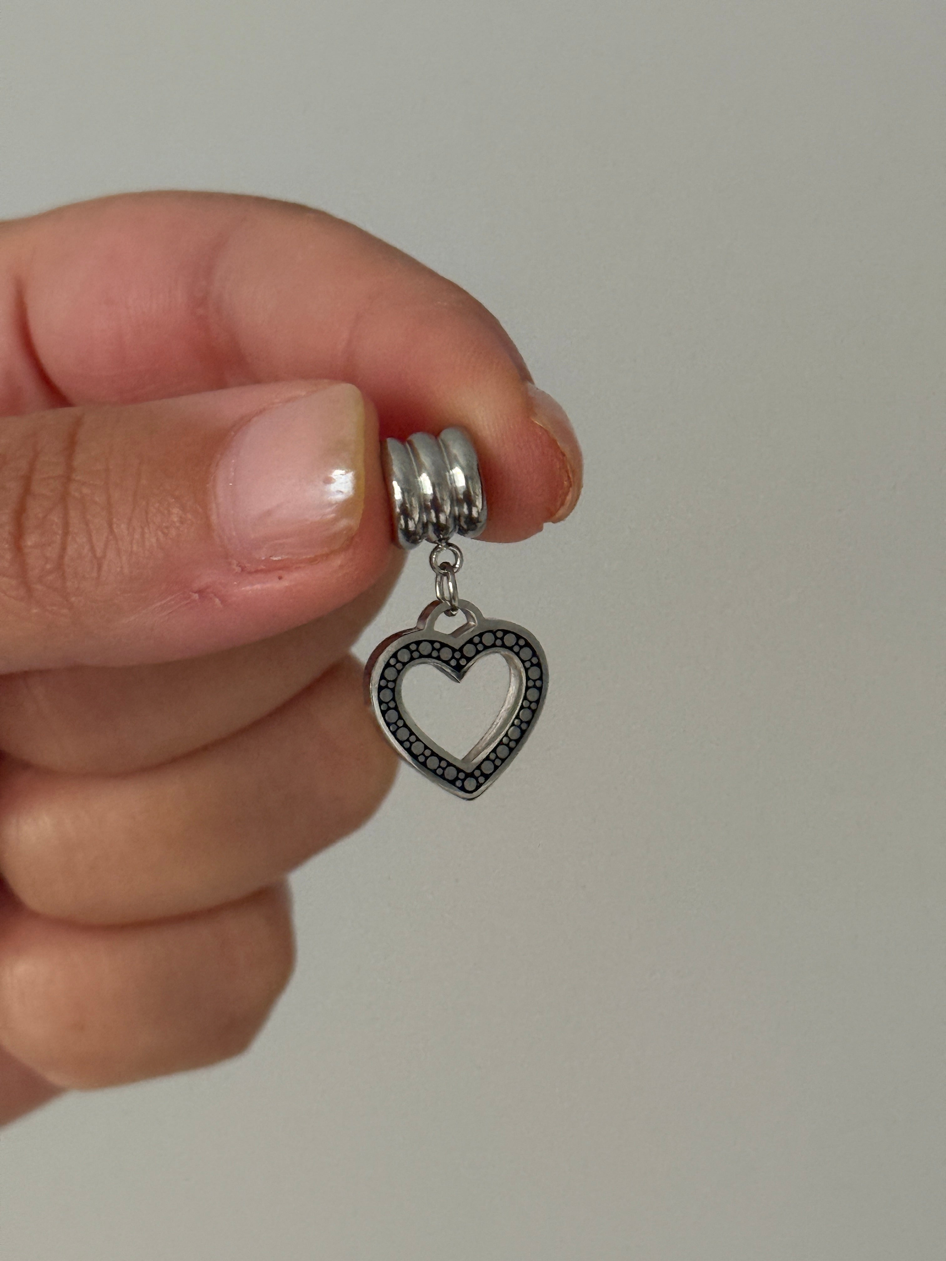 Çelik Sallantılı Kalp Charm