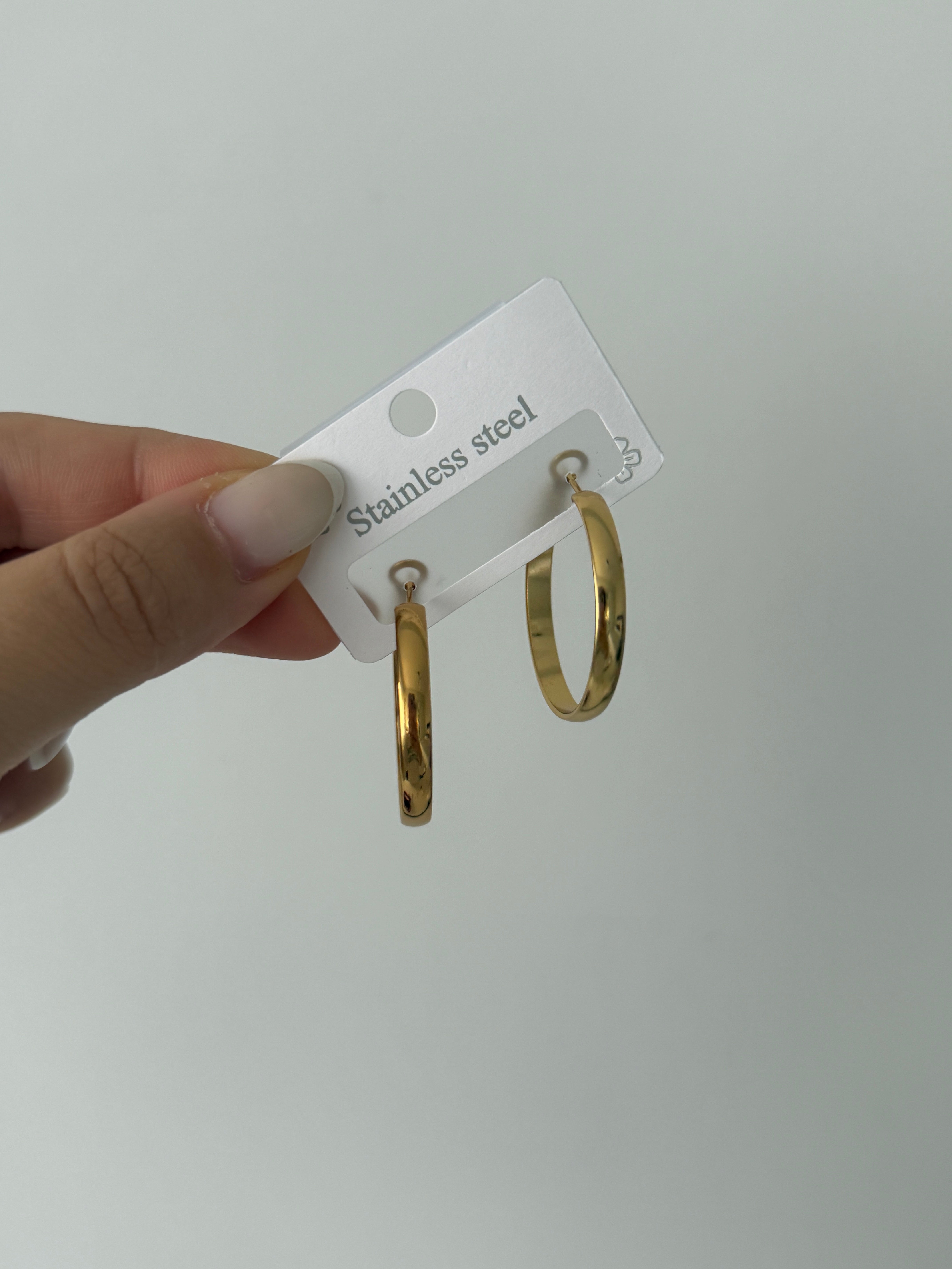 Çelik Orta Boy Kalın Halka Küpe