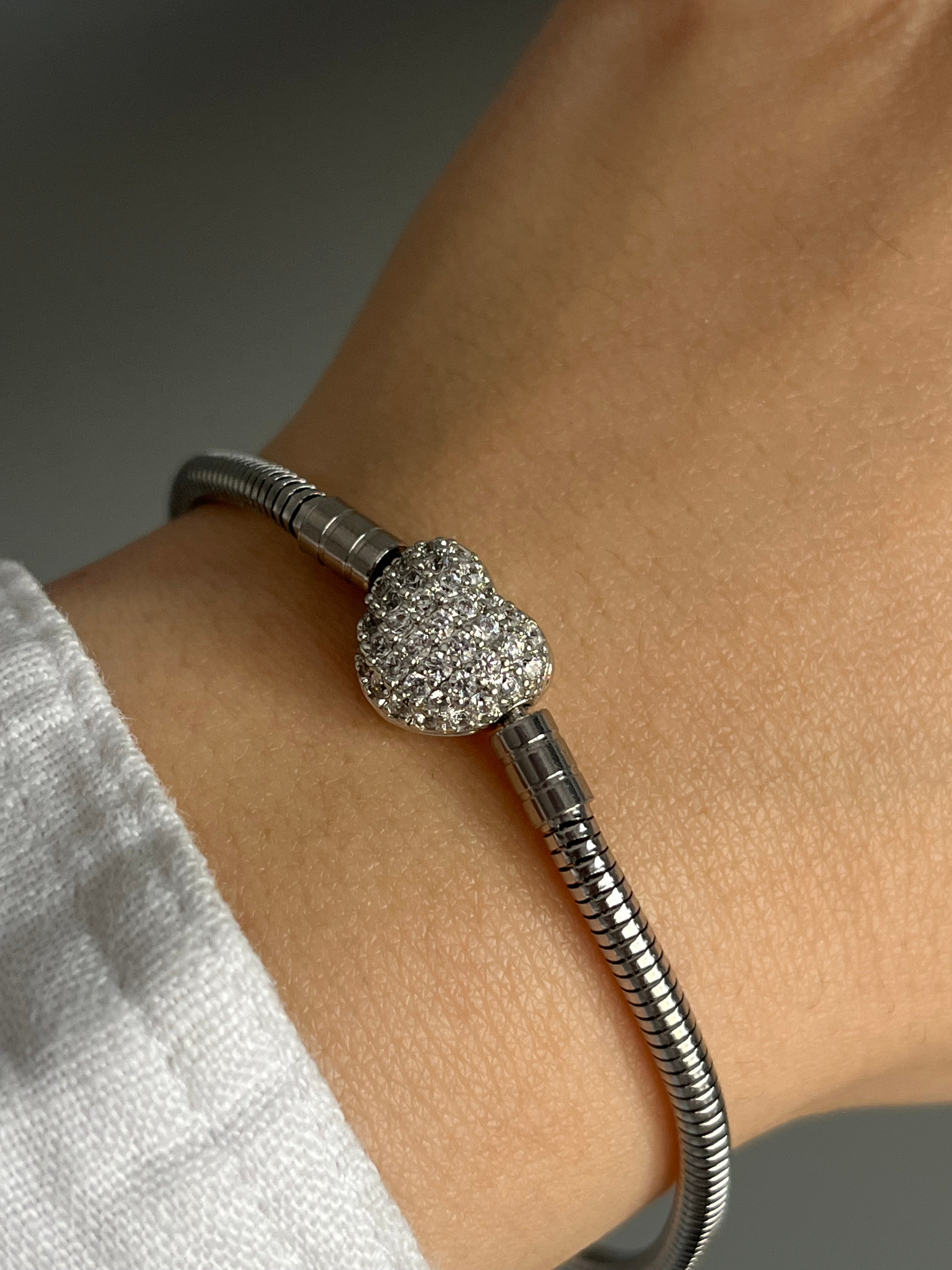 PNDR Marka Model Pave Taşlı Charm Bileklik