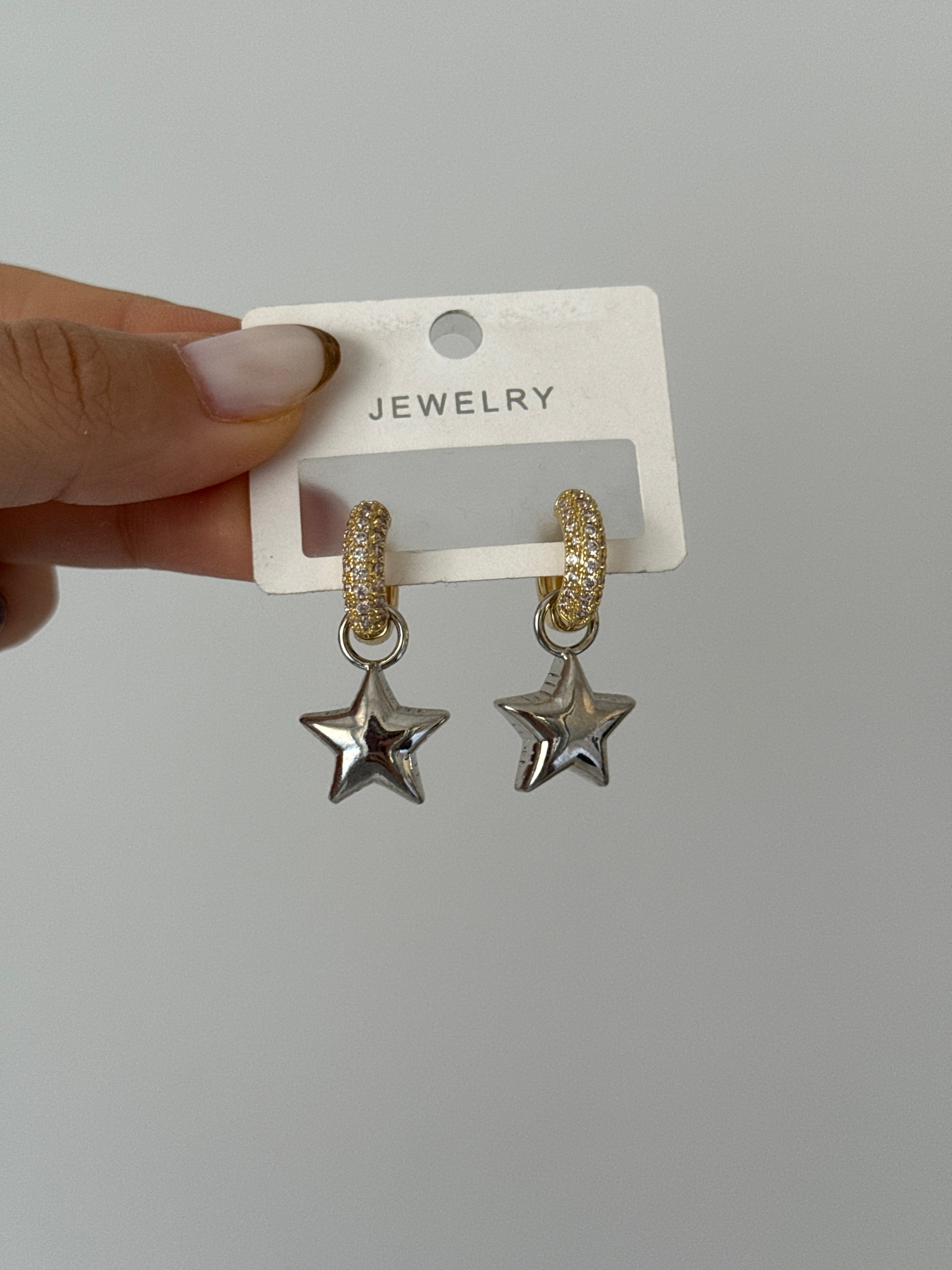 Sallantılı Taşlı Yıldız Küpe