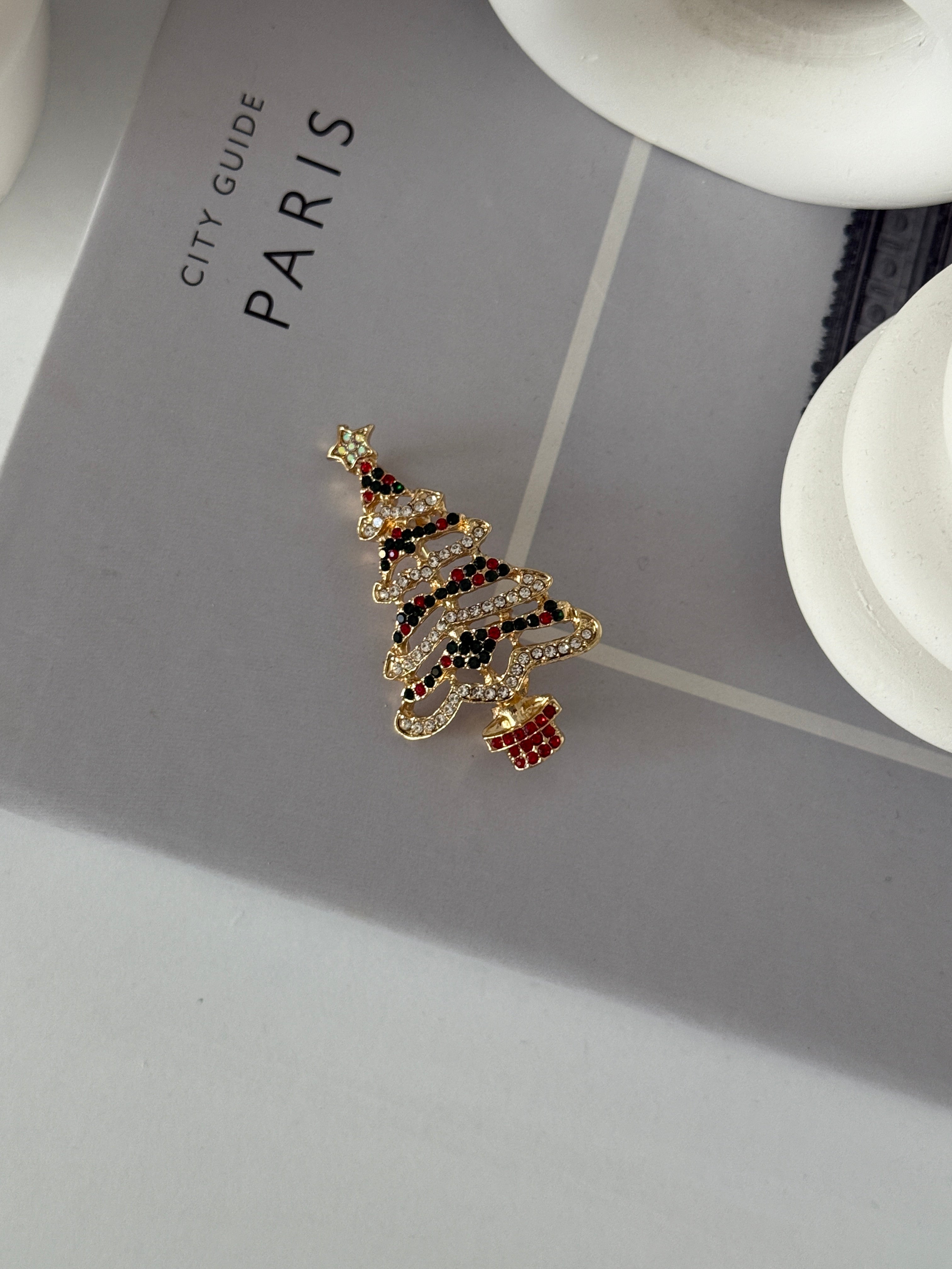 Taşlı Çam Ağacı Broş