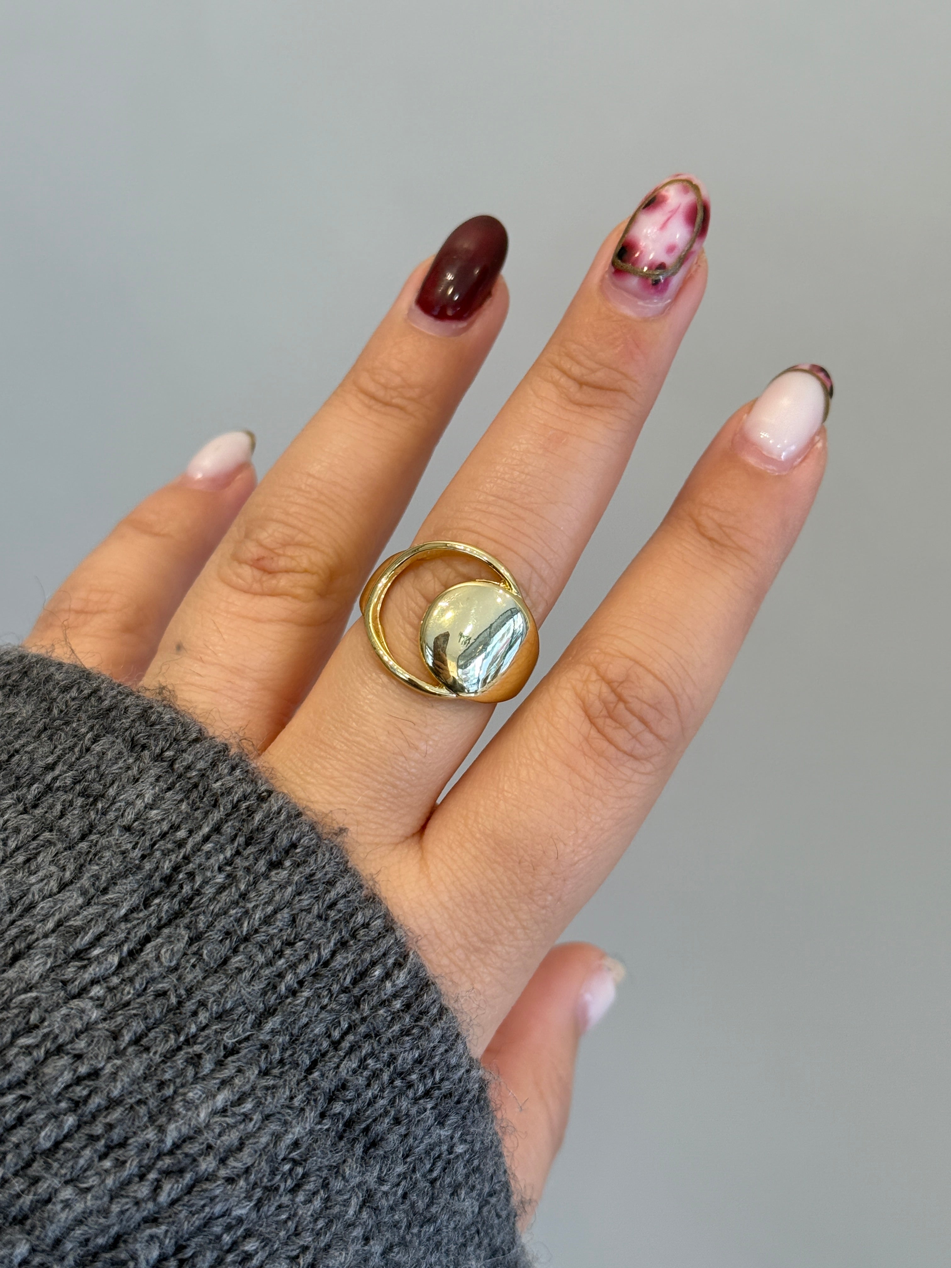 Ayarlanabilir Yuvarlak Plaka Yüzük