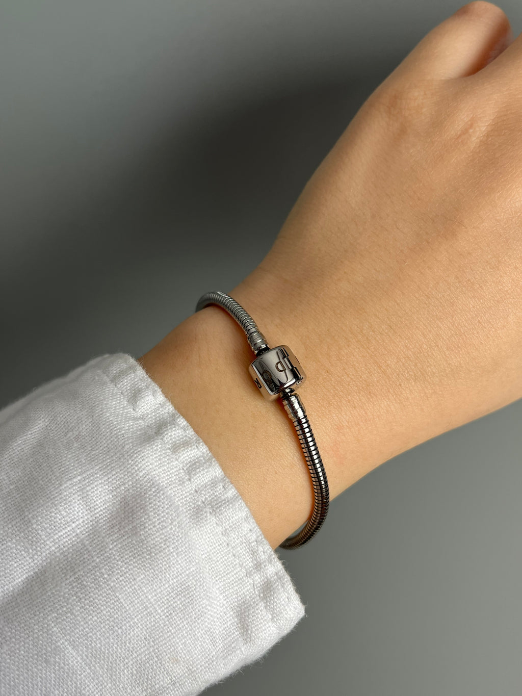 Çelik PNDR Elips Model Charm Bileklik