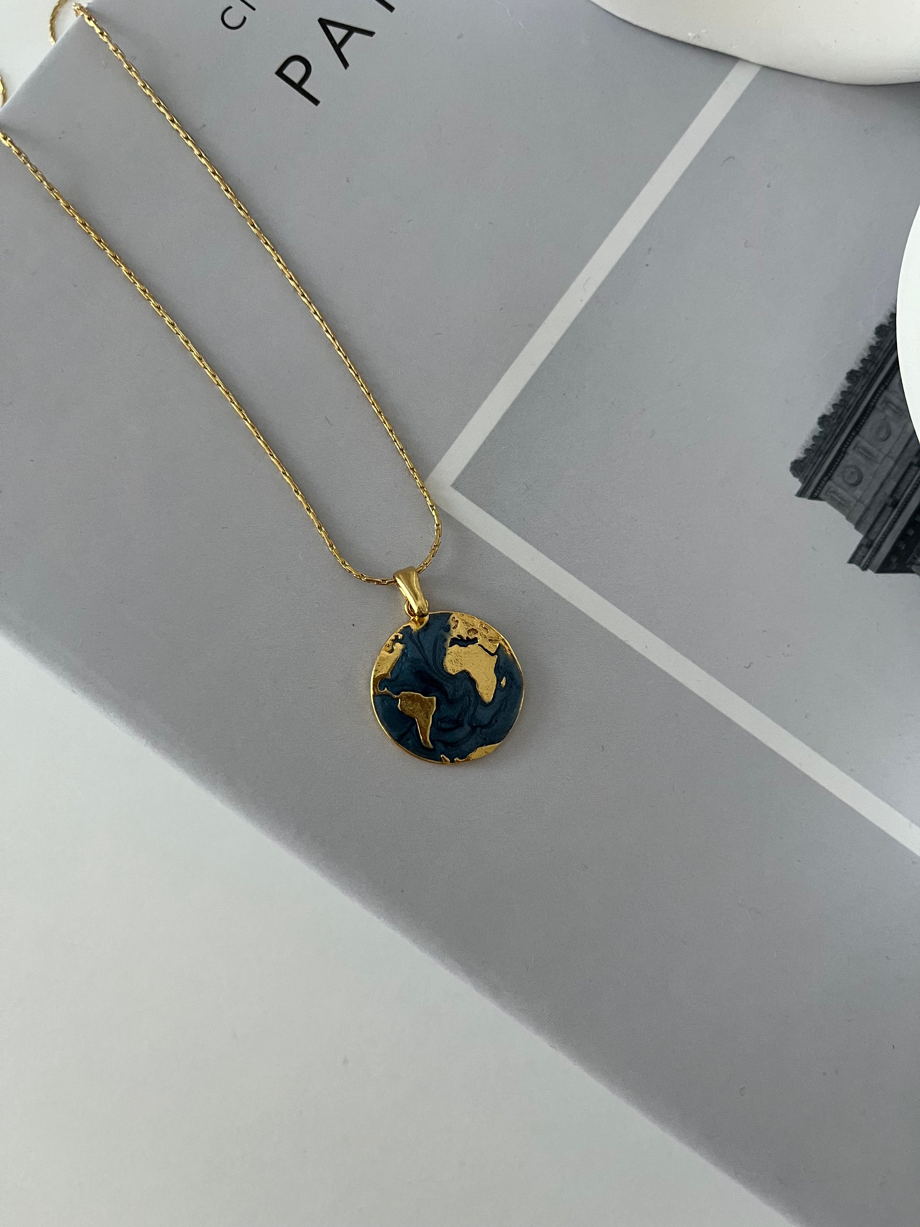 Özel Yapım Dünya Kolye