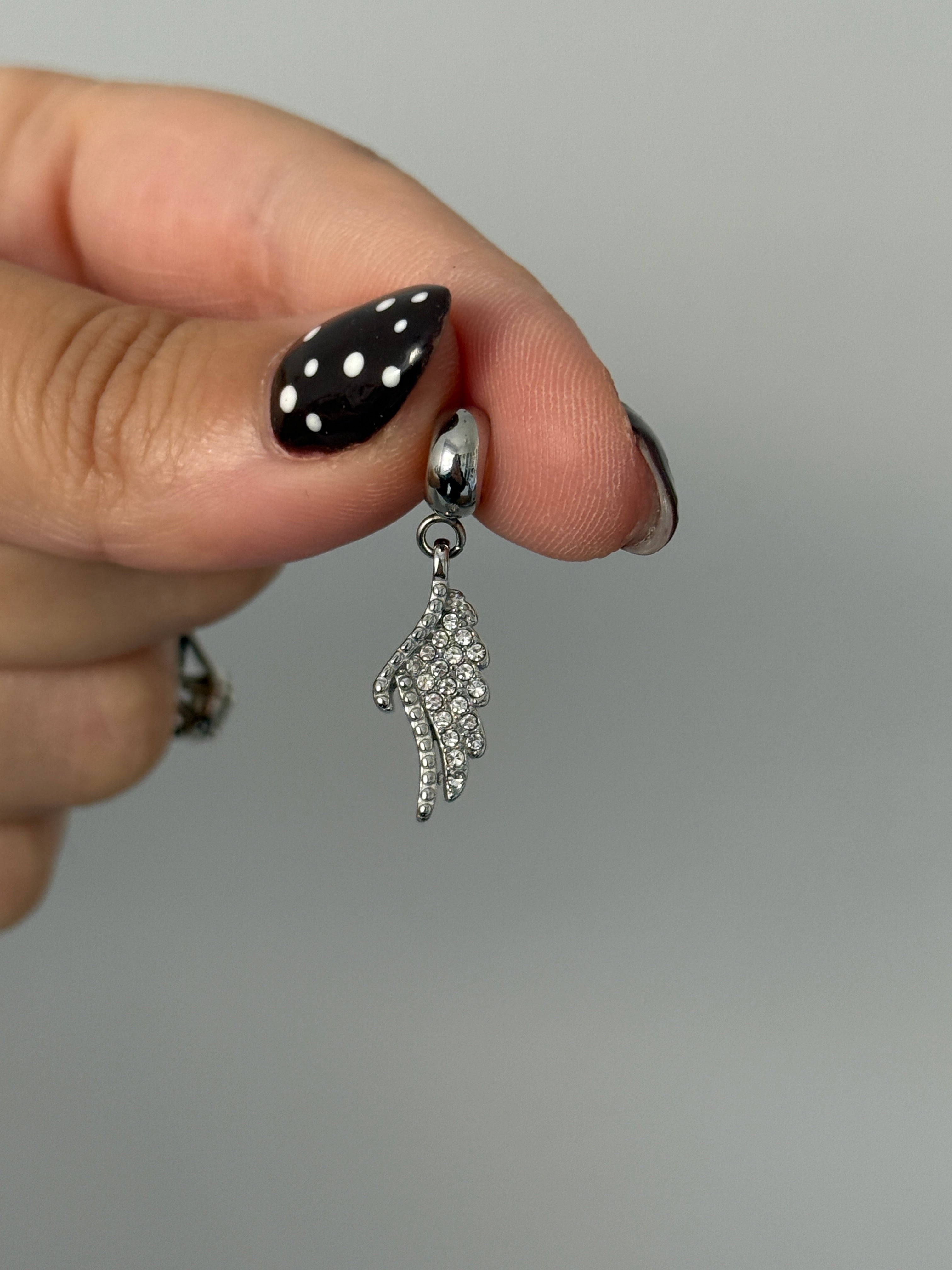 Çelik Taşlı Melek Kanat Charm