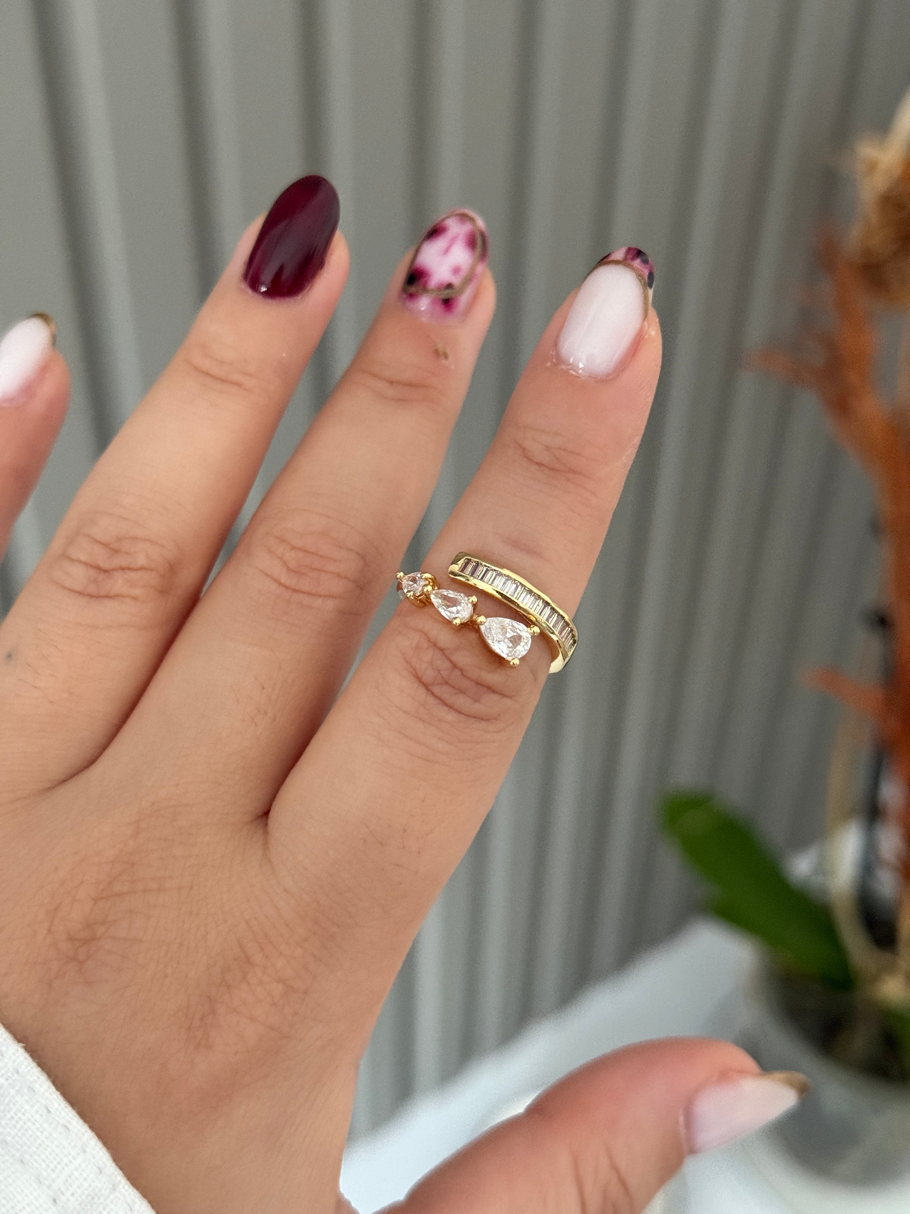 Ayarlanabilir Su Damlası Yüzük