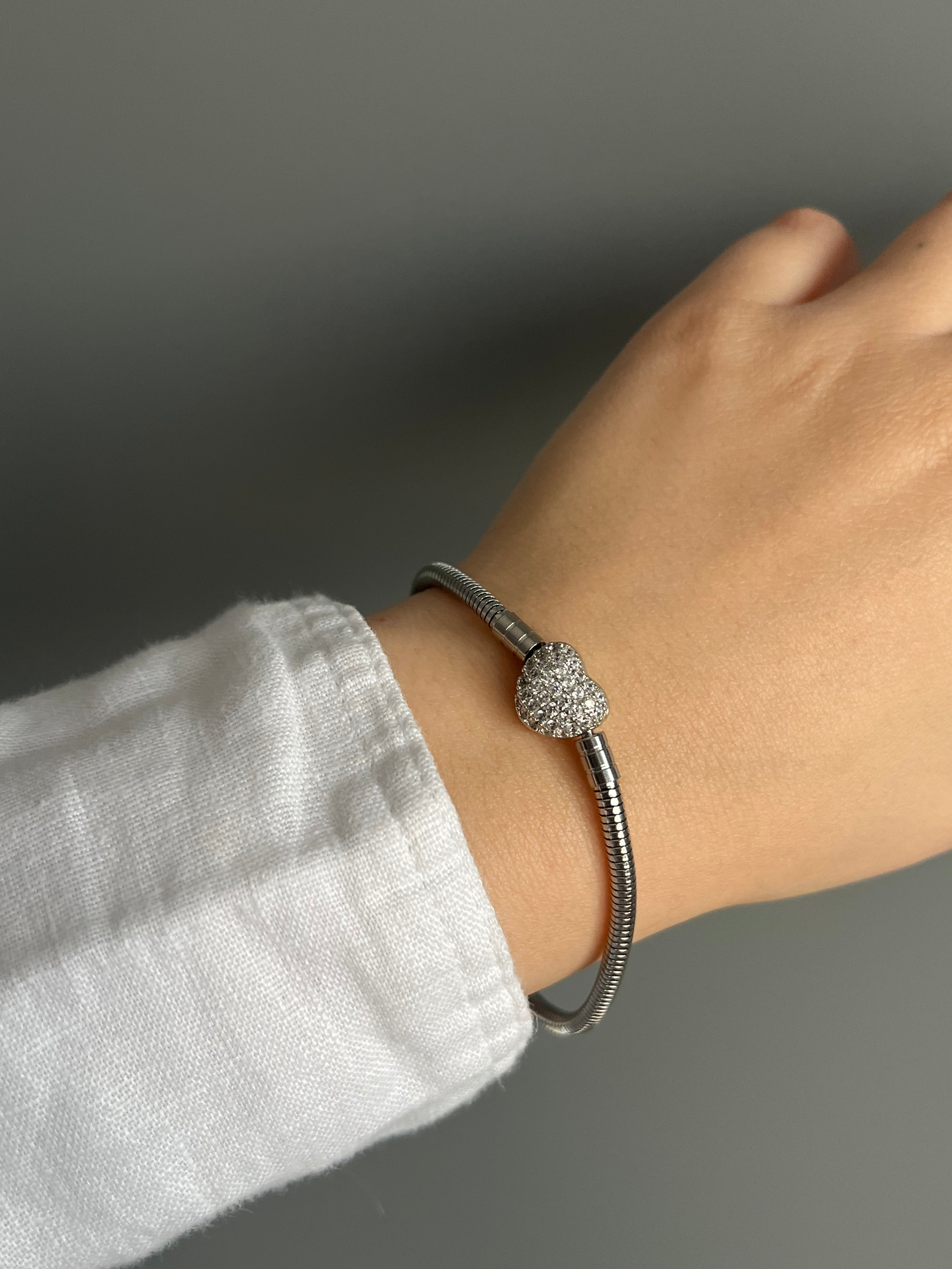 PNDR Marka Model Pave Taşlı Charm Bileklik