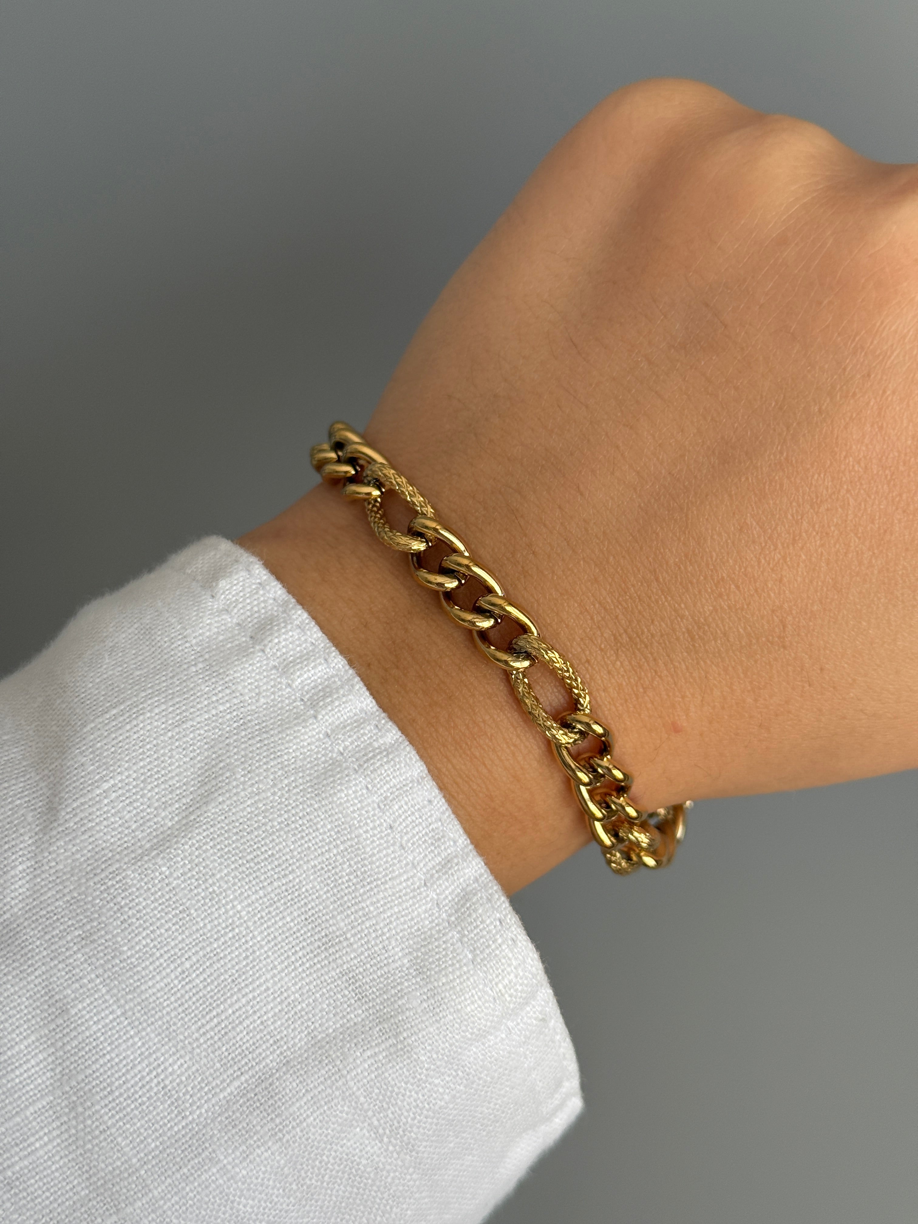 Çelik Delikli Kuyumcu Model Bileklik