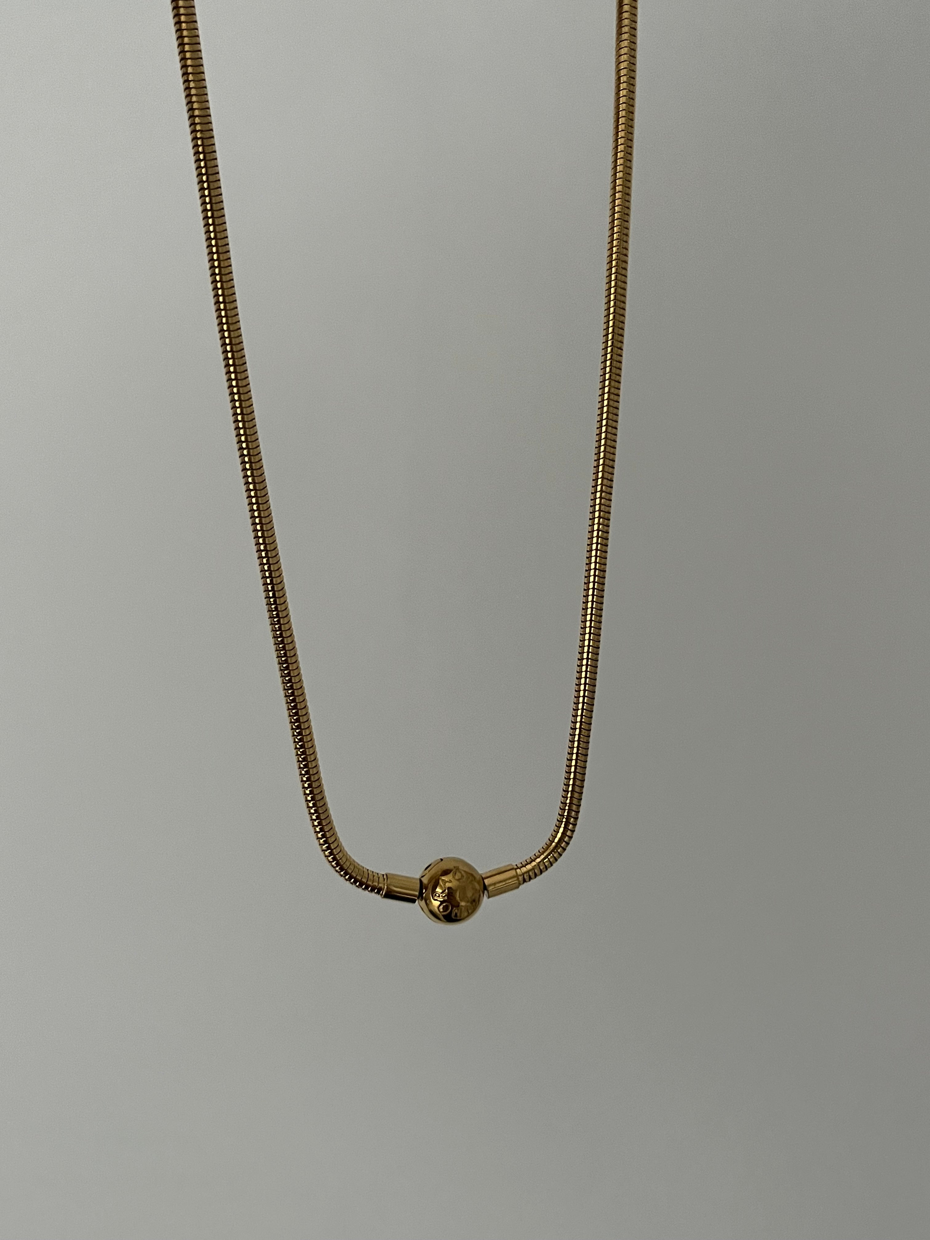 Çelik Gold PNDR Moment Top Model Charm Kolye