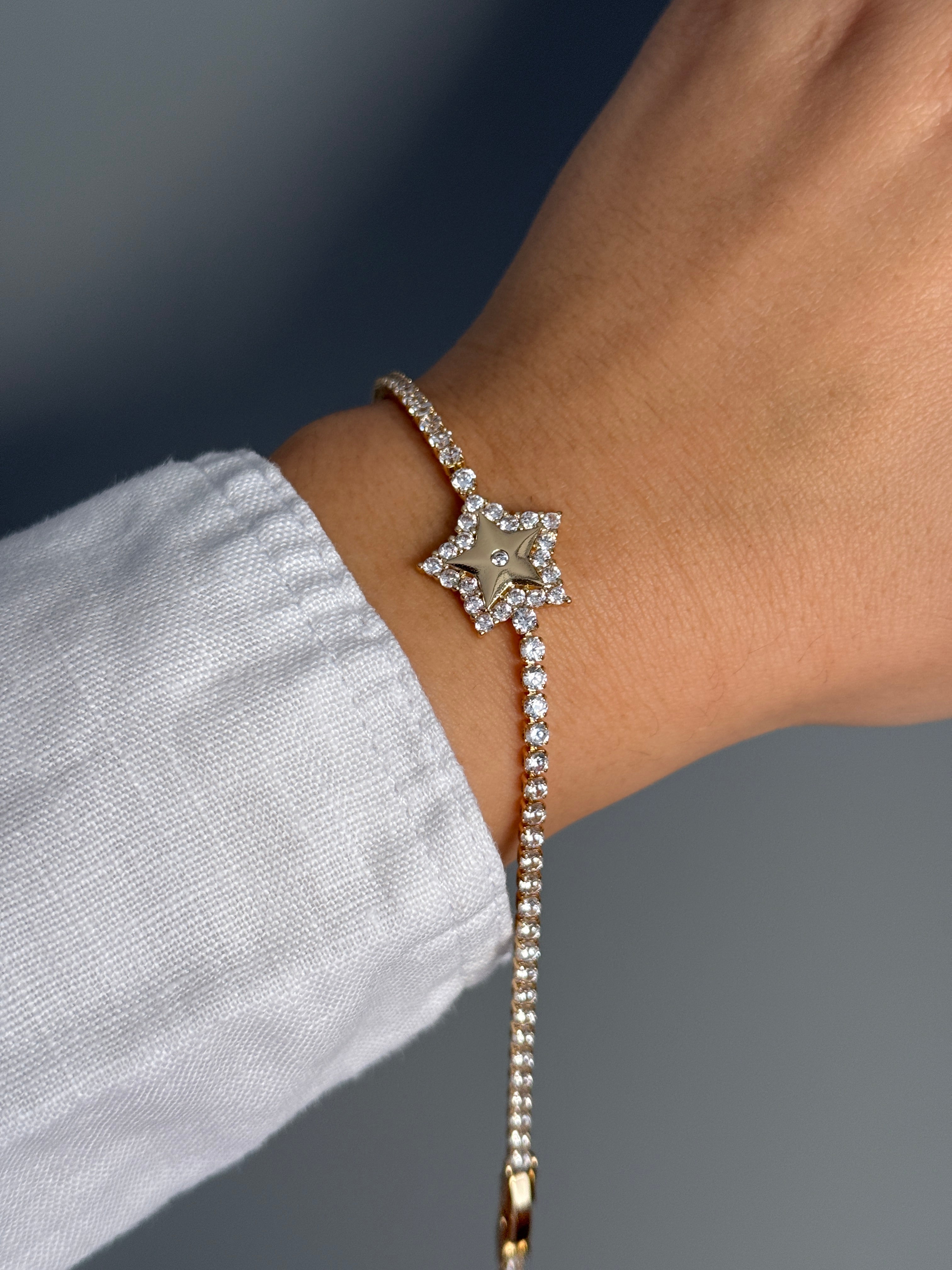 Xuping Taşlı Yıldız Su Yolu Bileklik