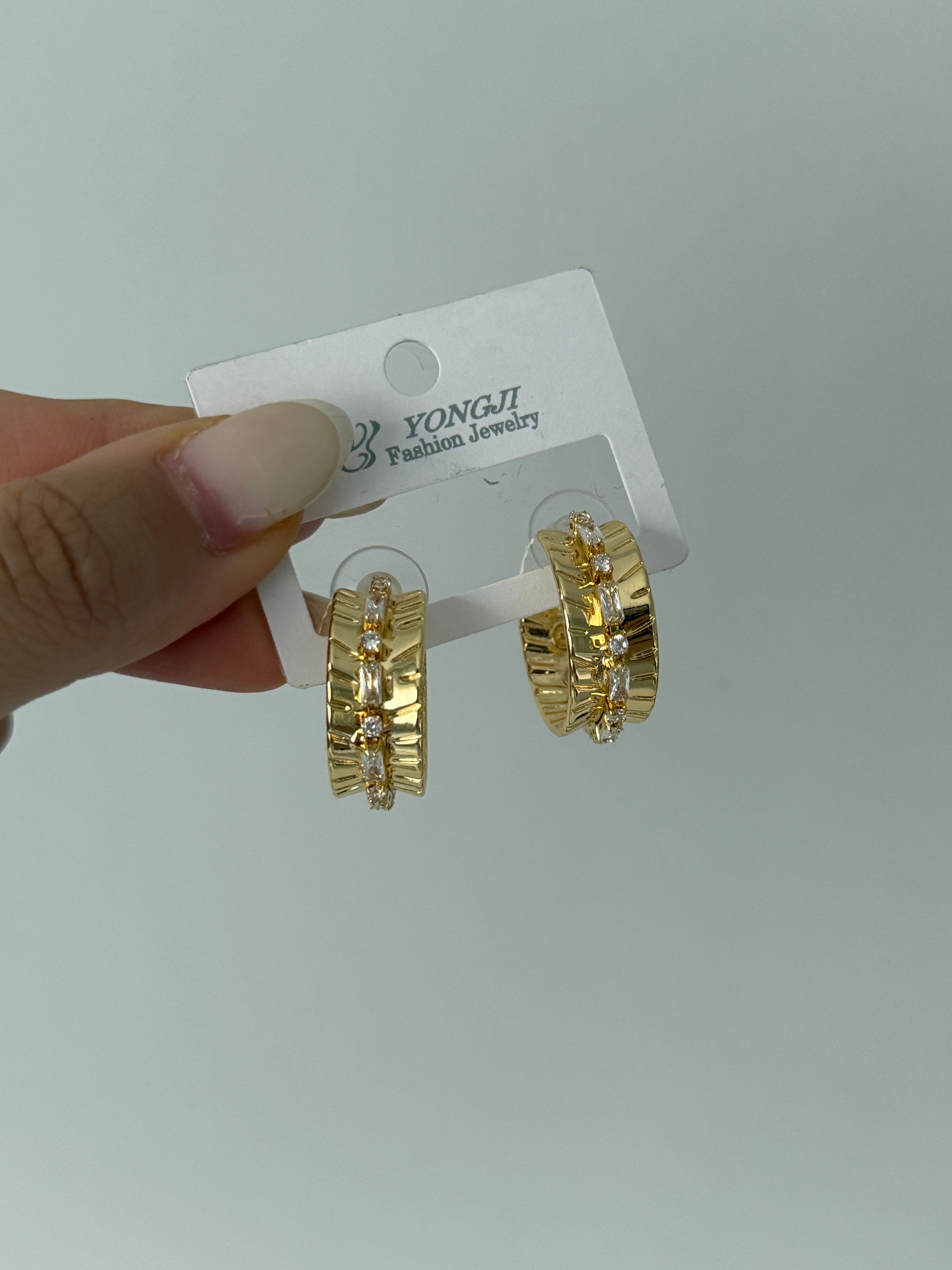 Gold Etnik Taşlı Halka Küpe