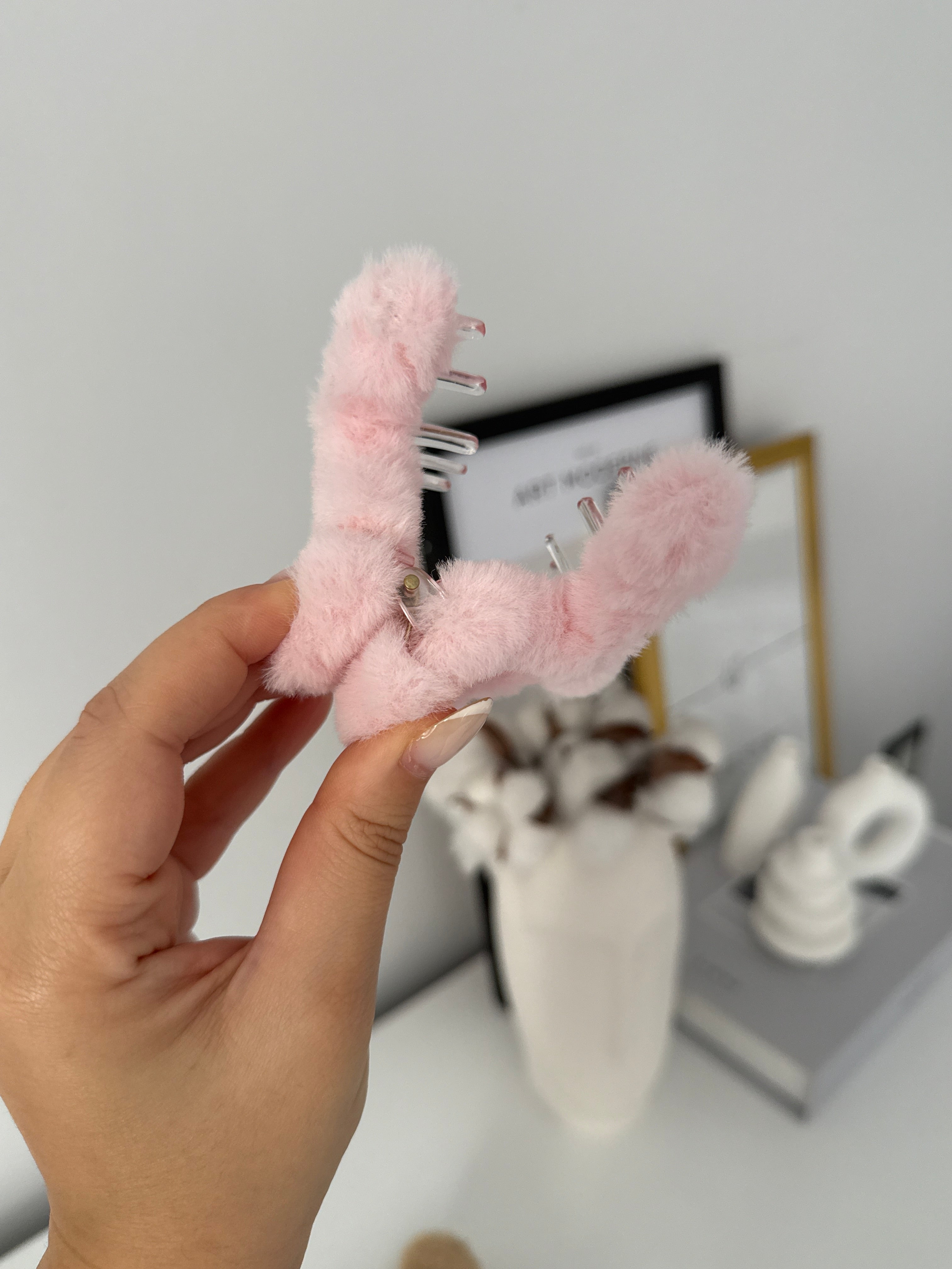 Renk Seçenekli Peluş Kıskaçlı Toka