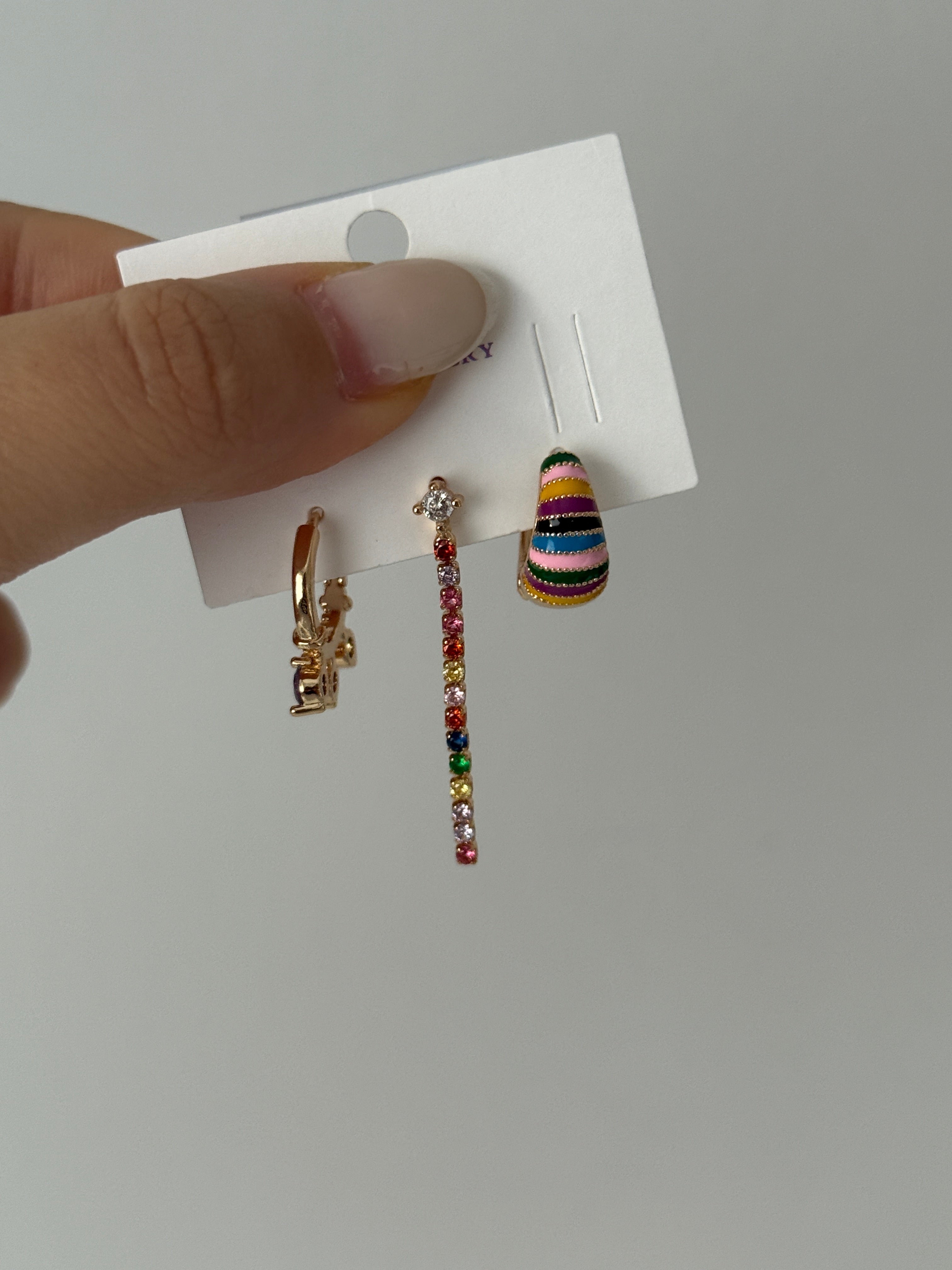 3lü Renkli Taşlı Küpe Seti