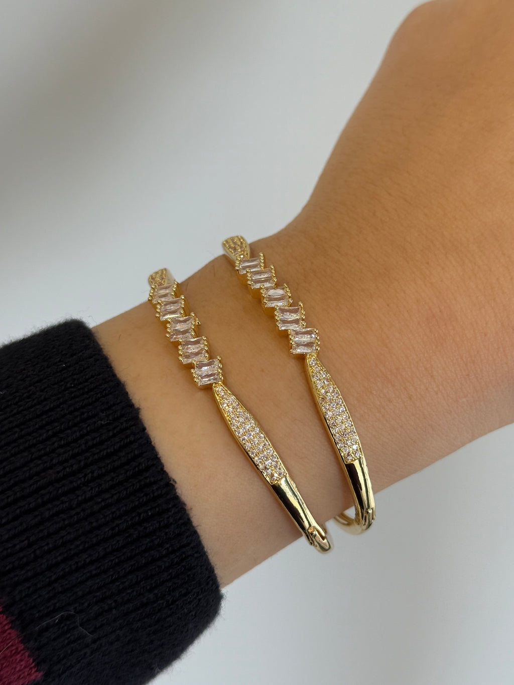 Xuping Gold Baget Taşlı Kuyumcu Model Kelepçe Bileklik