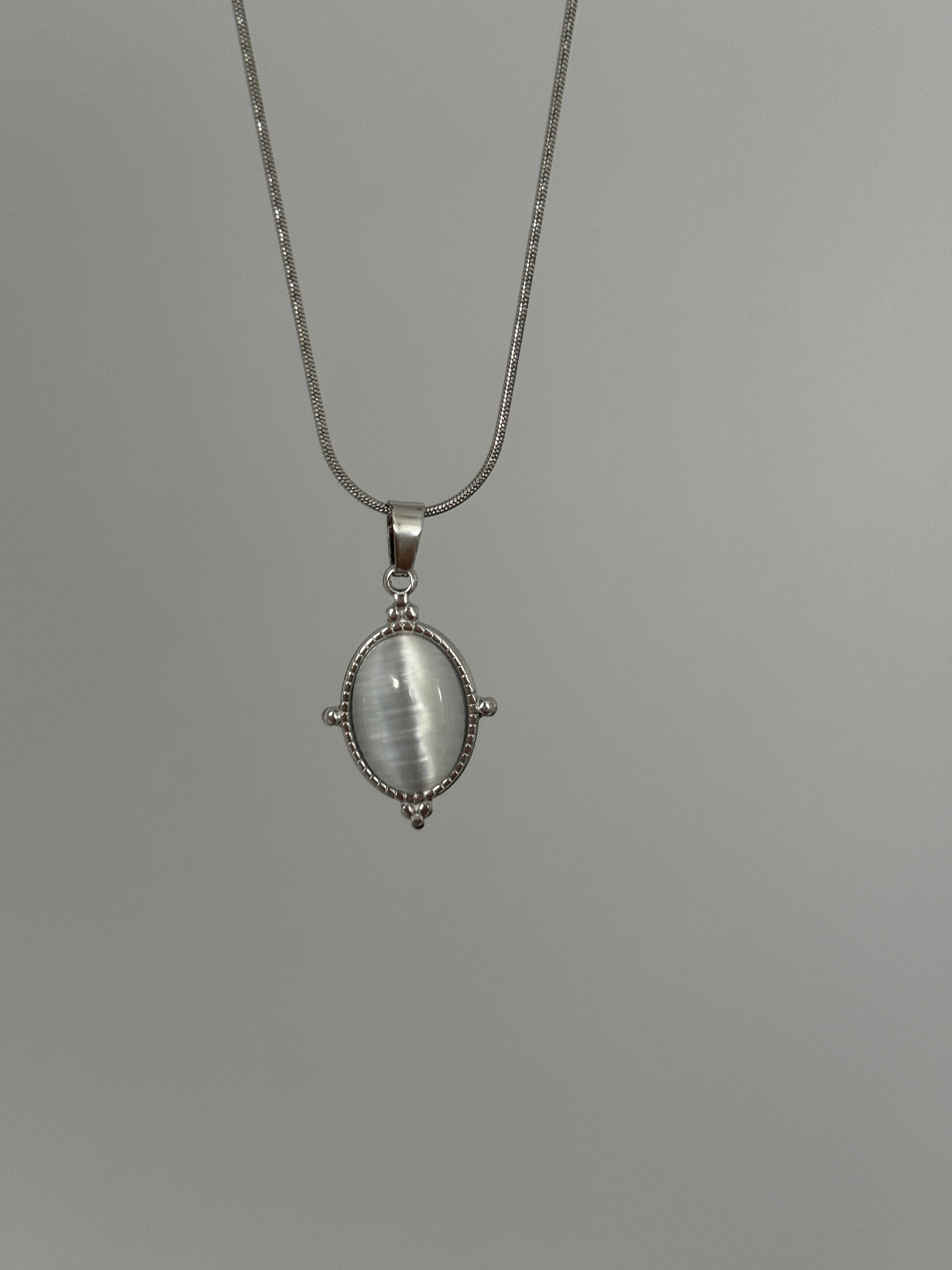 Çelik Silver Vintage Elips Kolye