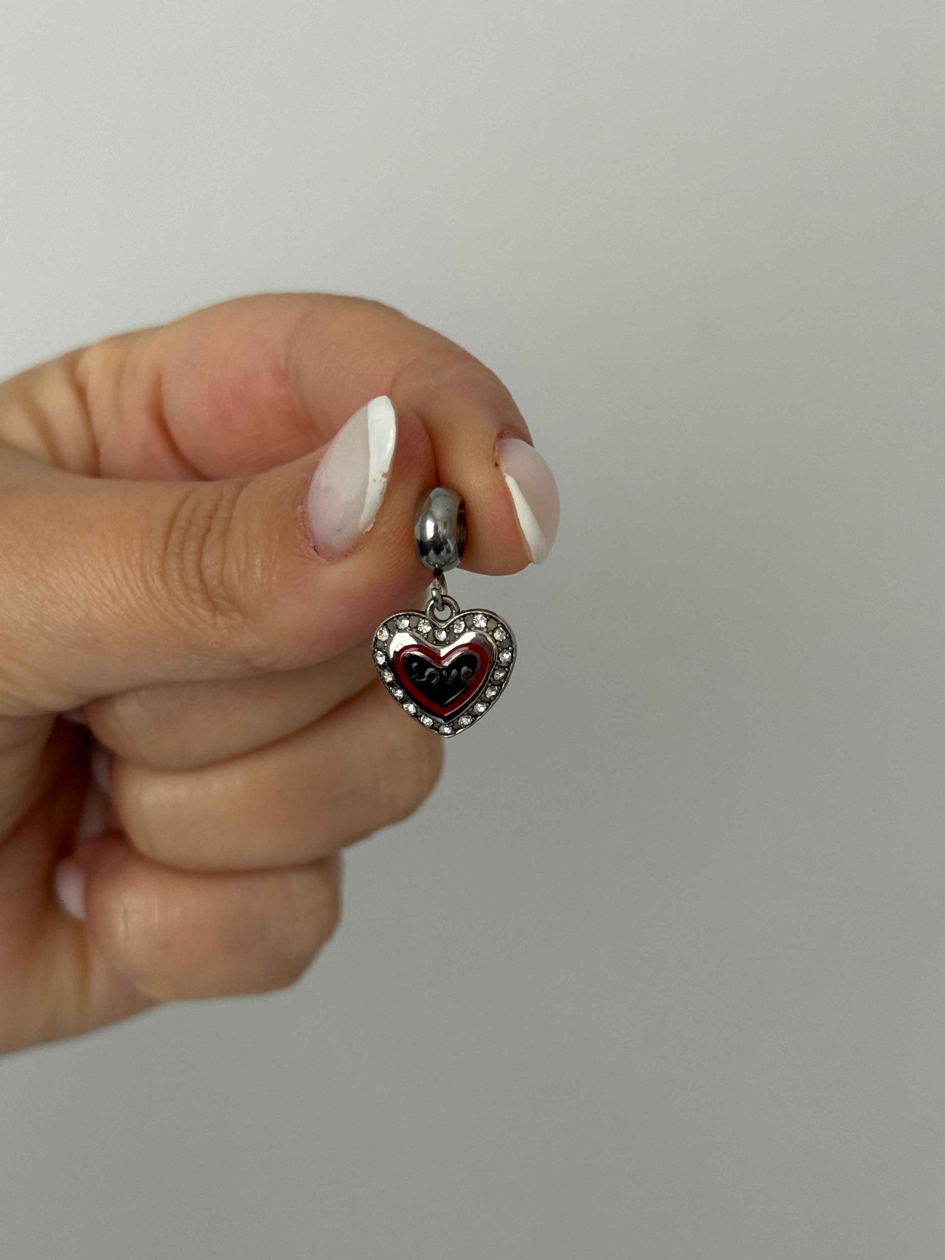 Çelik Kalp Kırmızı Love Charm