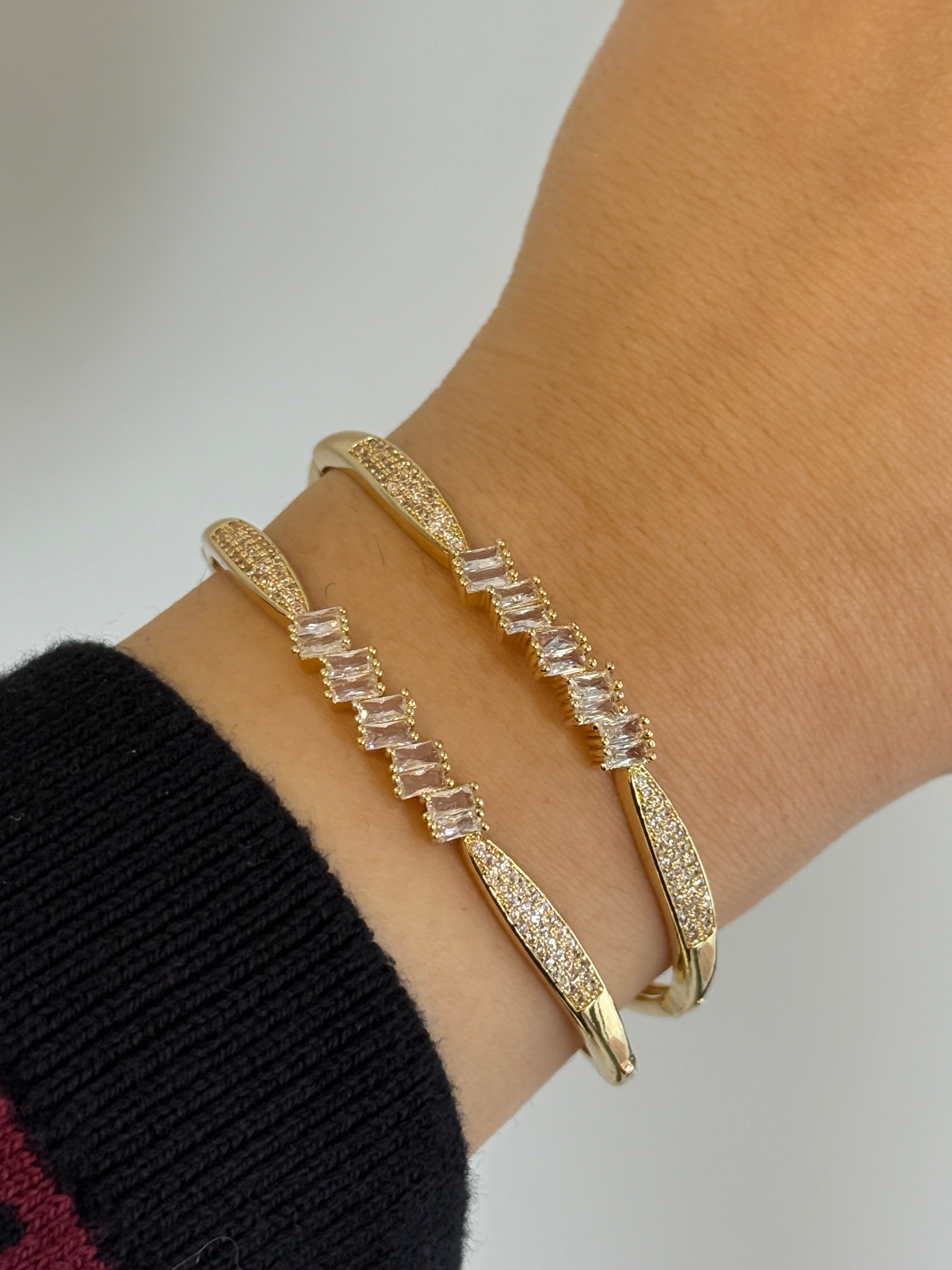 Xuping Gold Baget Taşlı Kuyumcu Model Kelepçe Bileklik