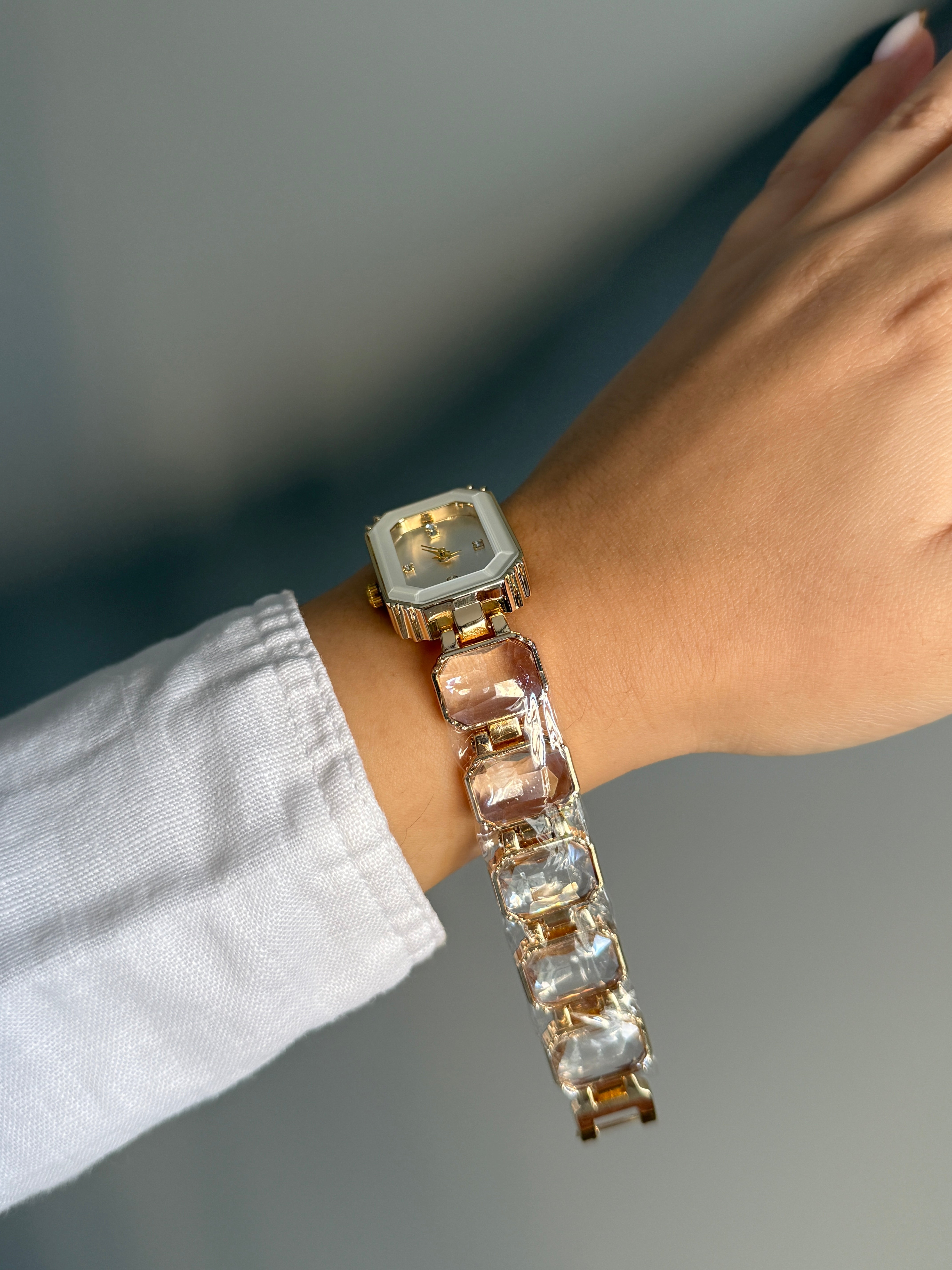 Swarovsk* Marka Model Beyaz Taşlı Saat