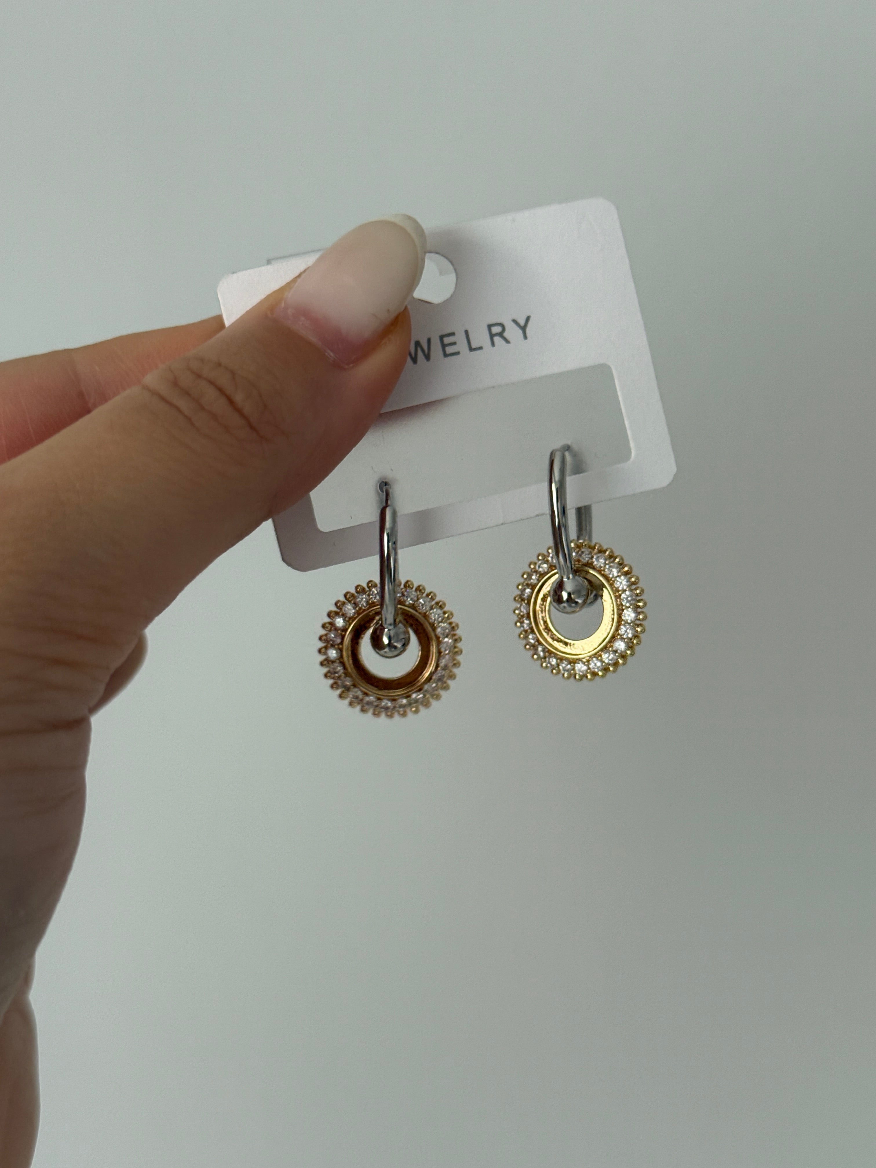 Taşlı Cartie* Taşlı Yuvarlak Küpe