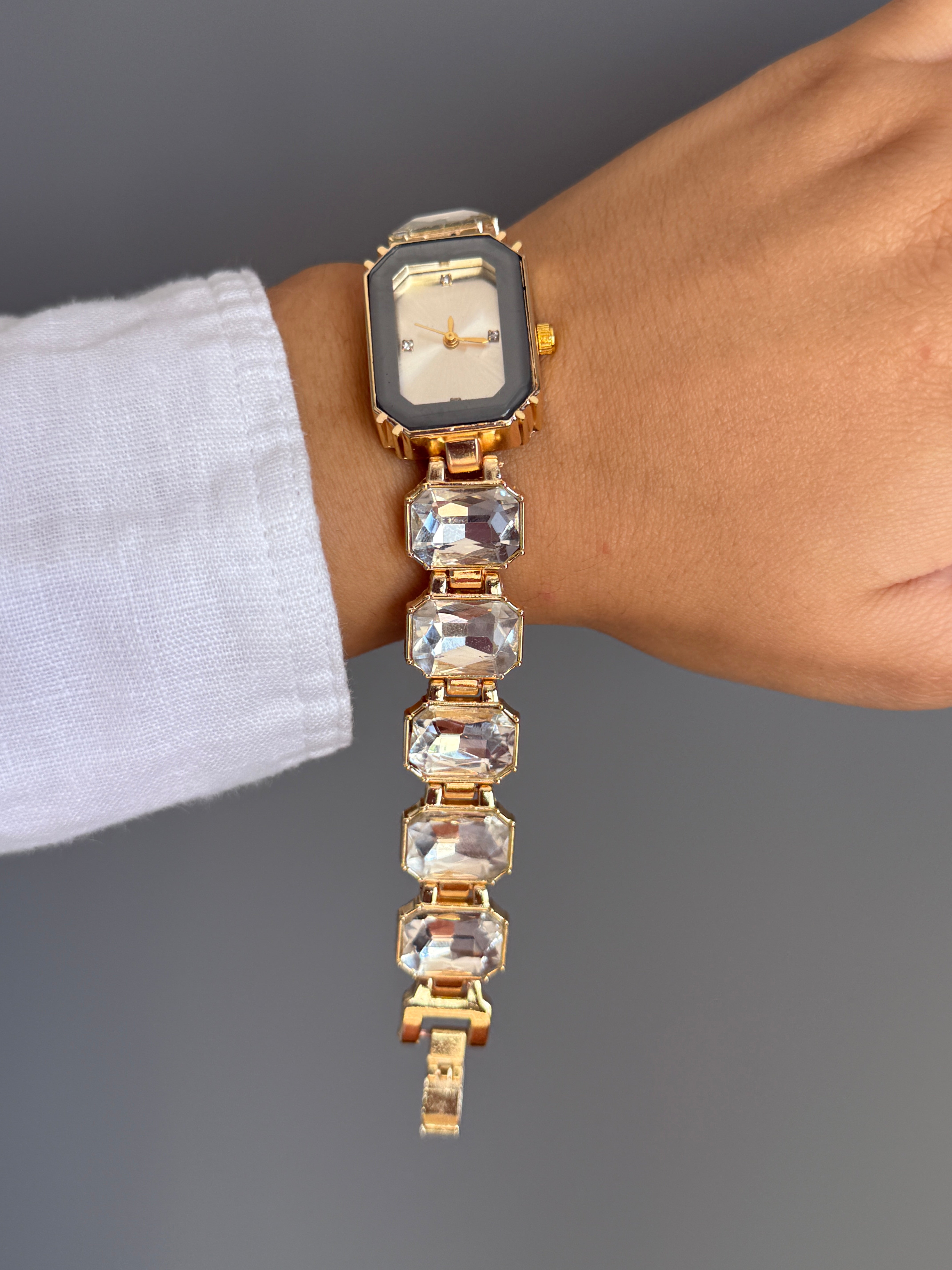 Swarovsk* Marka Model Beyaz Taş Saat