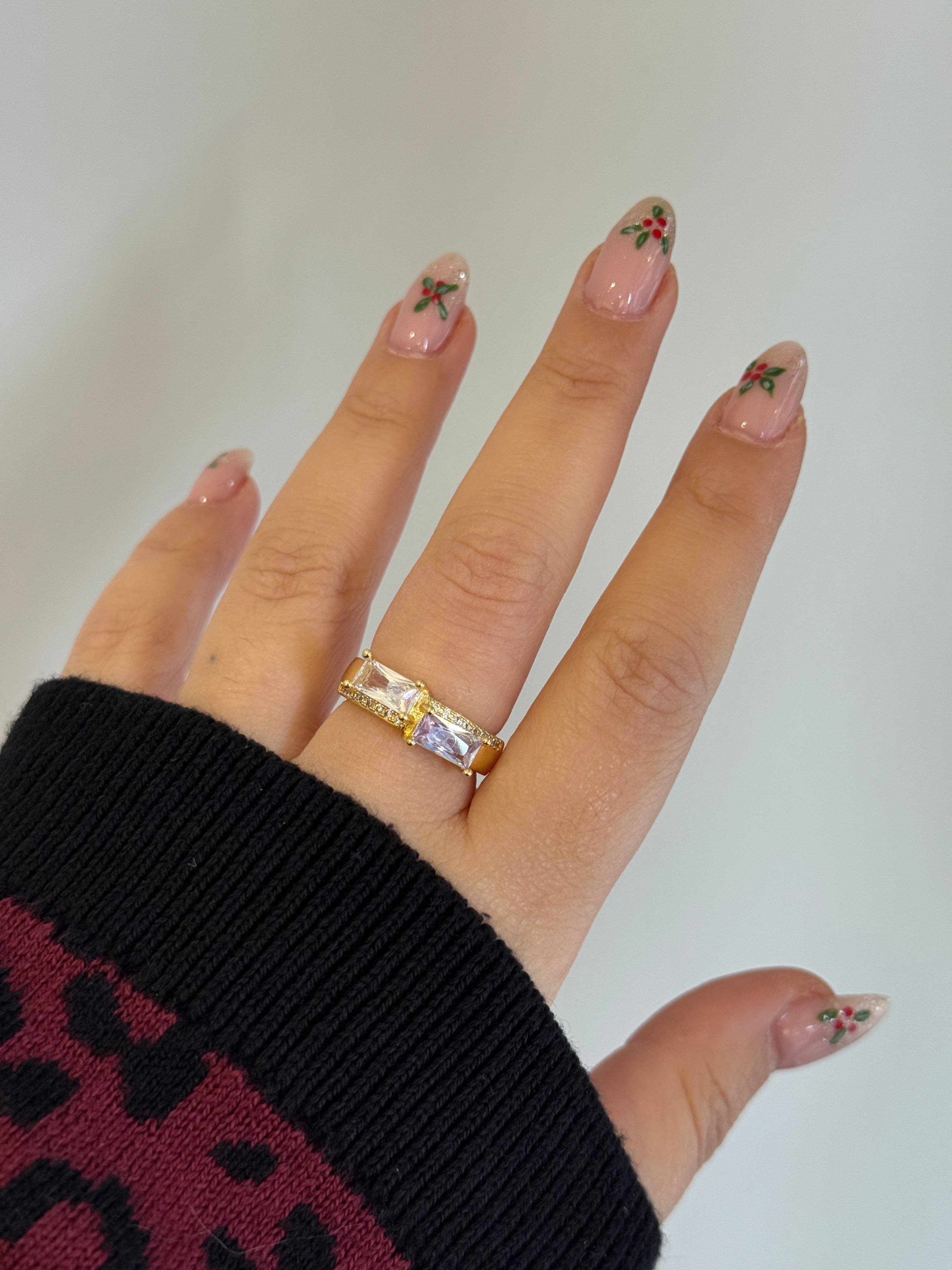 Ayarlanabilir Baget Taşlı Yüzük