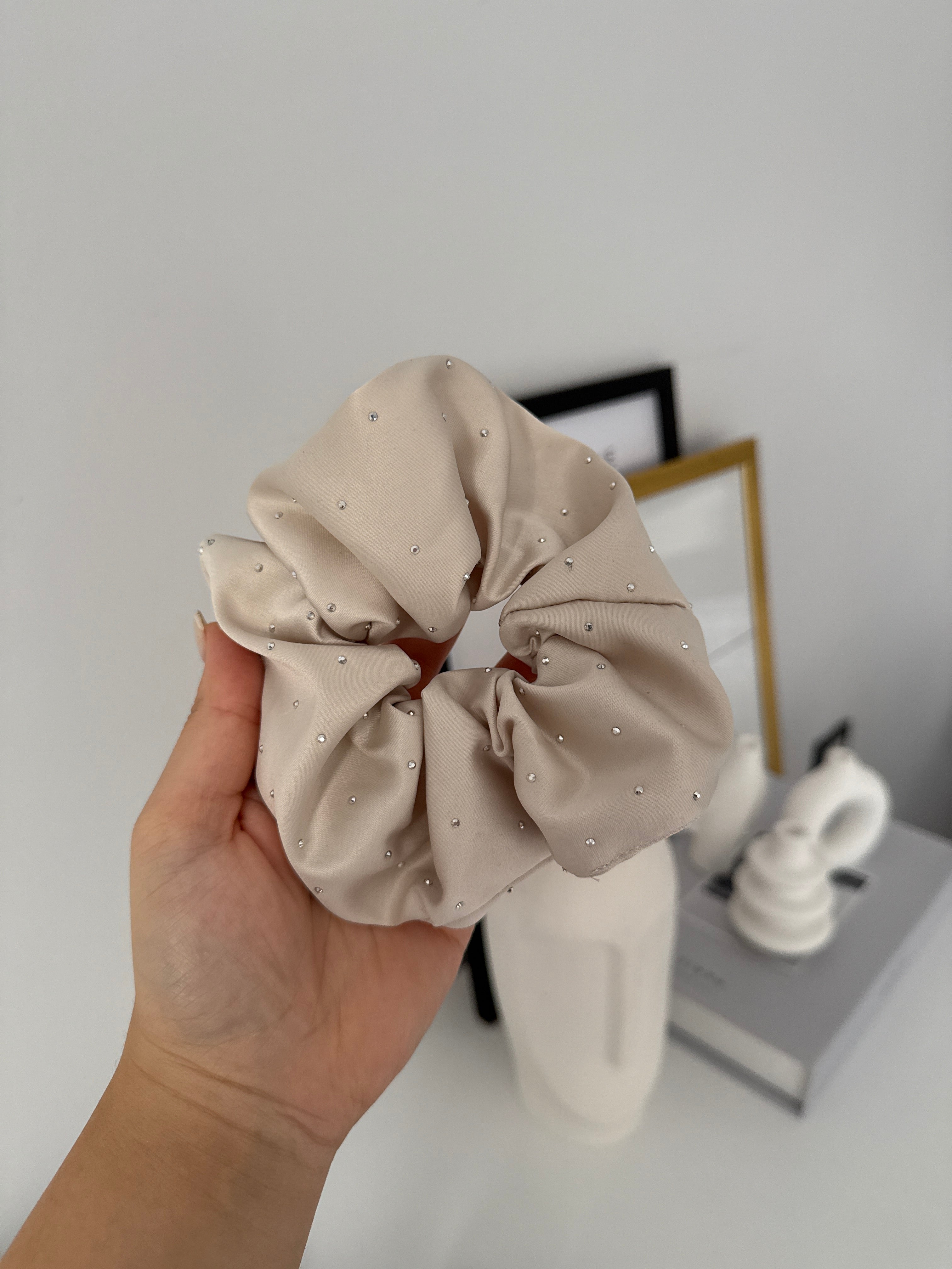 Taşlı Pinterest Lastikli Toka